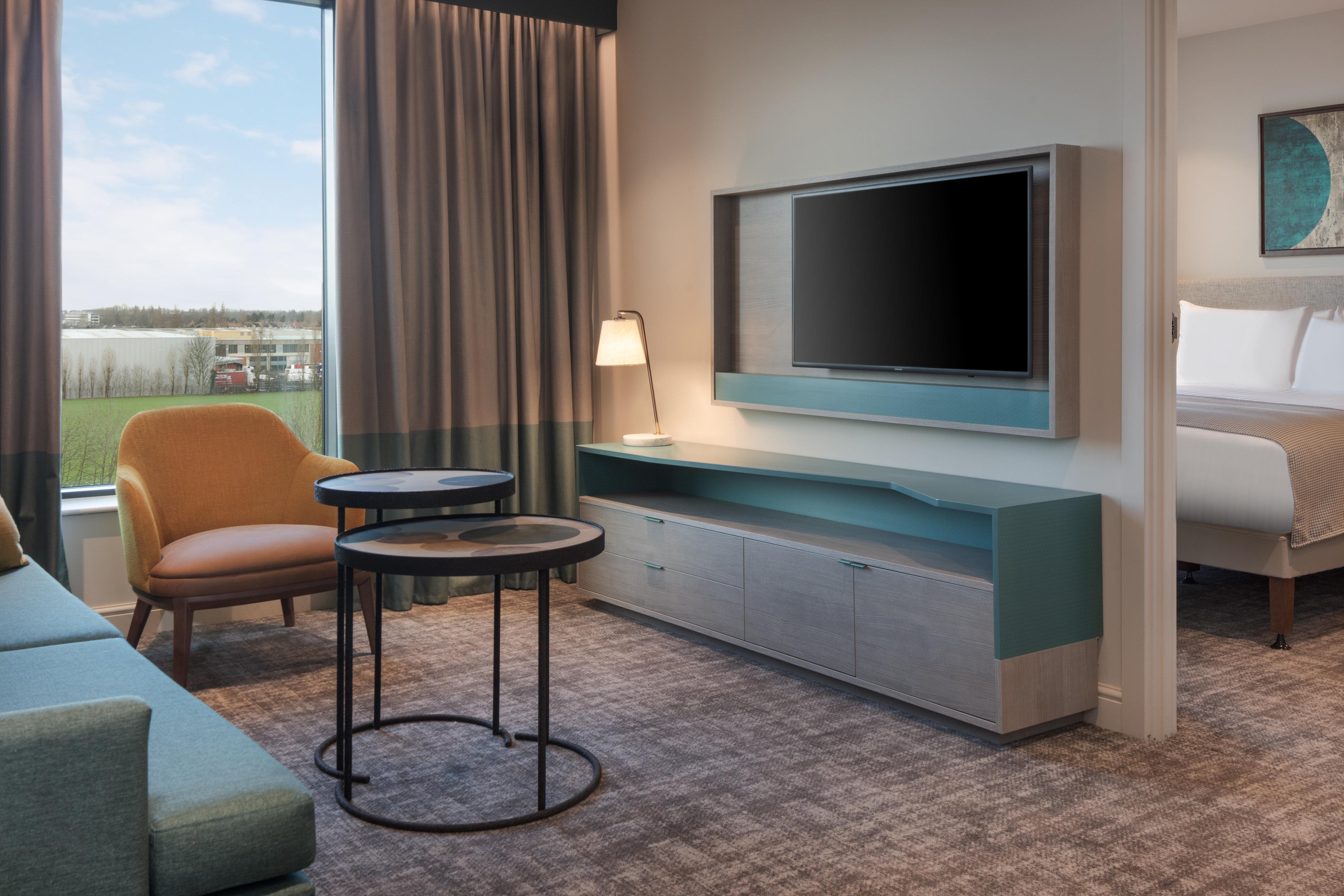 Staybridge Suites London Heathrow - Bath Road, An Ihg Aparthotel Hillingdon Esterno foto