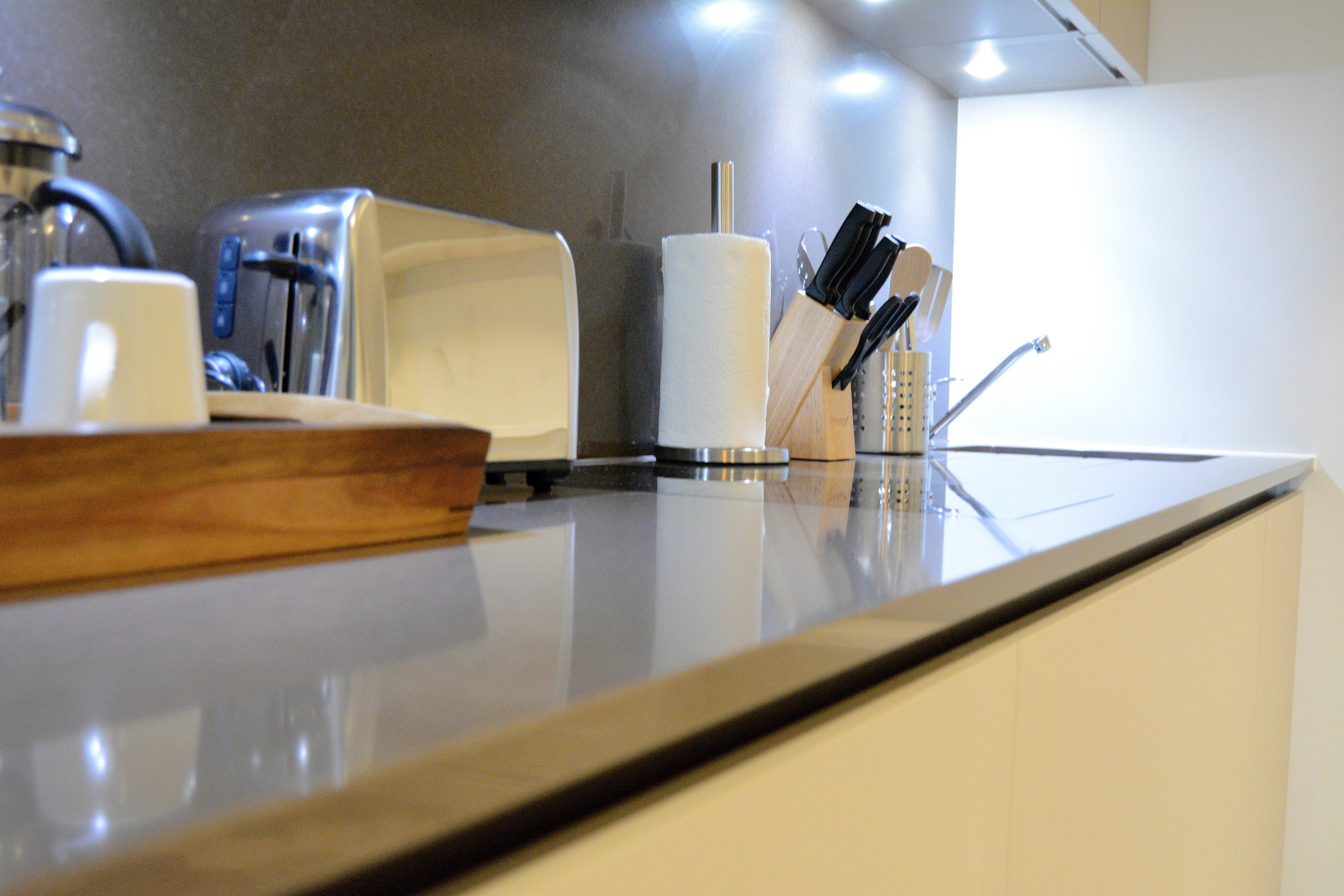 Staybridge Suites London Heathrow - Bath Road, An Ihg Aparthotel Hillingdon Esterno foto