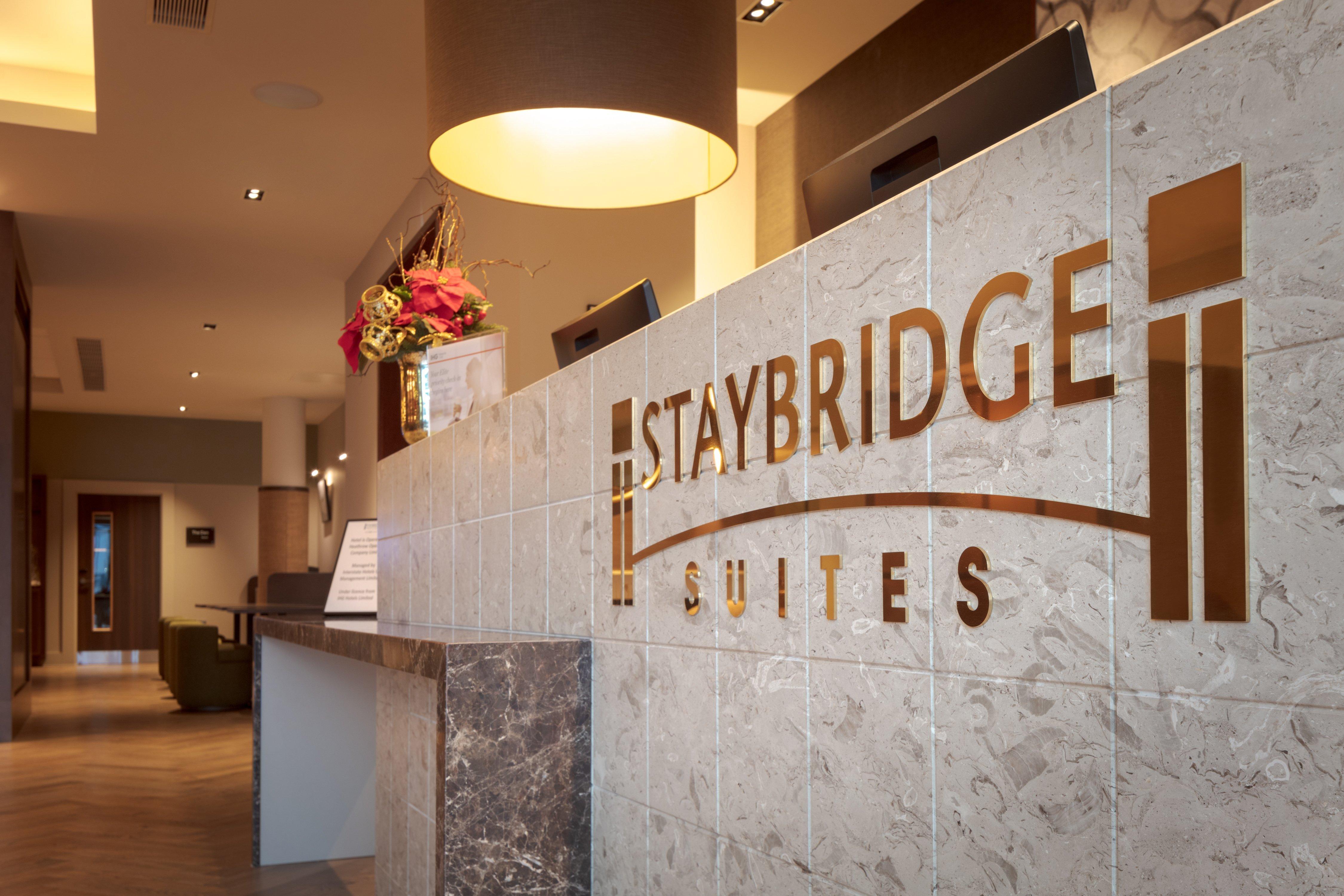Staybridge Suites London Heathrow - Bath Road, An Ihg Aparthotel Hillingdon Esterno foto