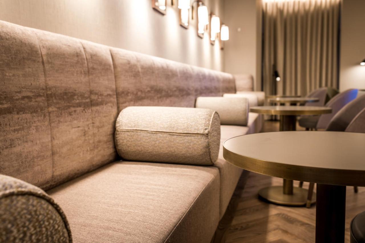 Staybridge Suites London Heathrow - Bath Road, An Ihg Aparthotel Hillingdon Esterno foto