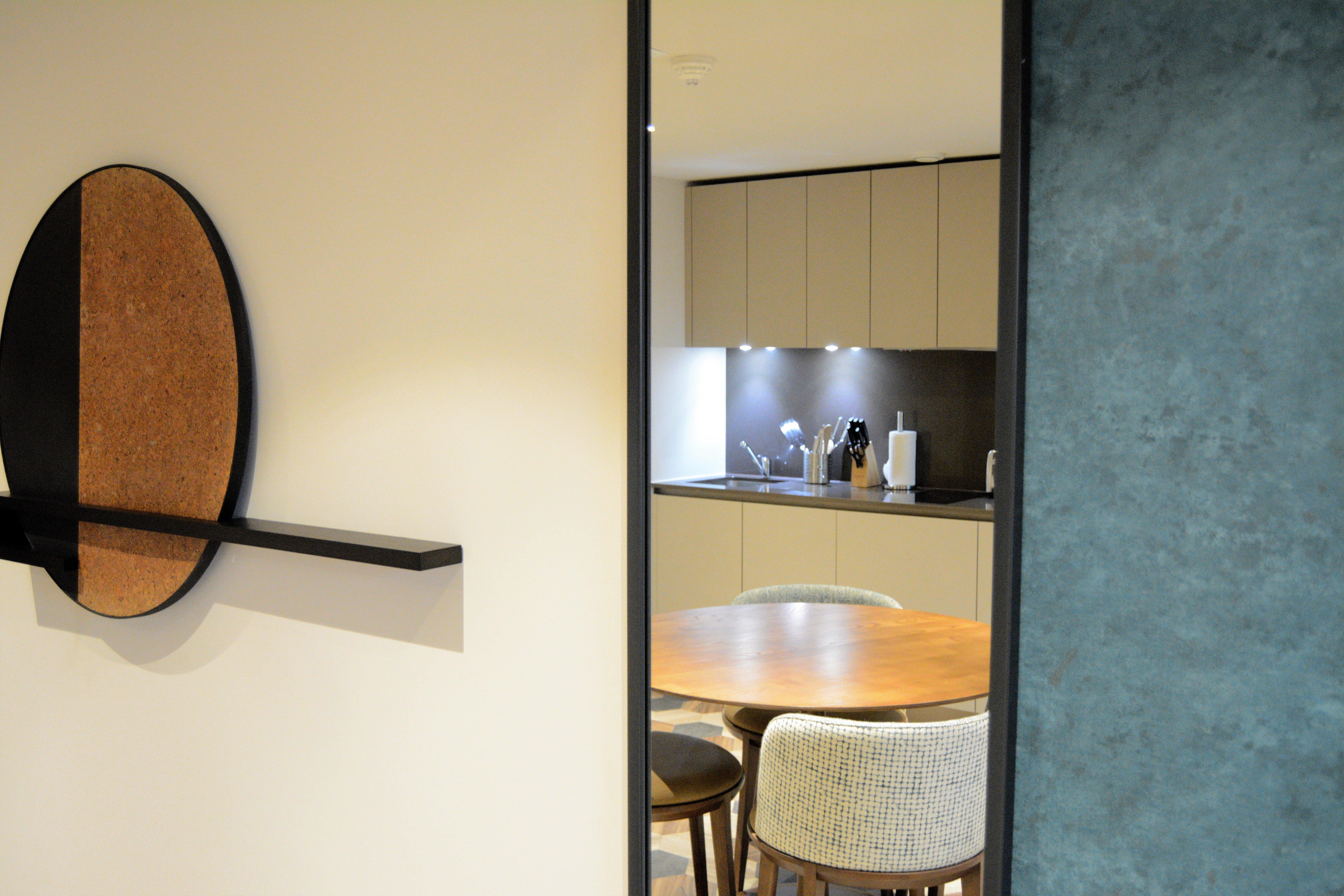Staybridge Suites London Heathrow - Bath Road, An Ihg Aparthotel Hillingdon Esterno foto