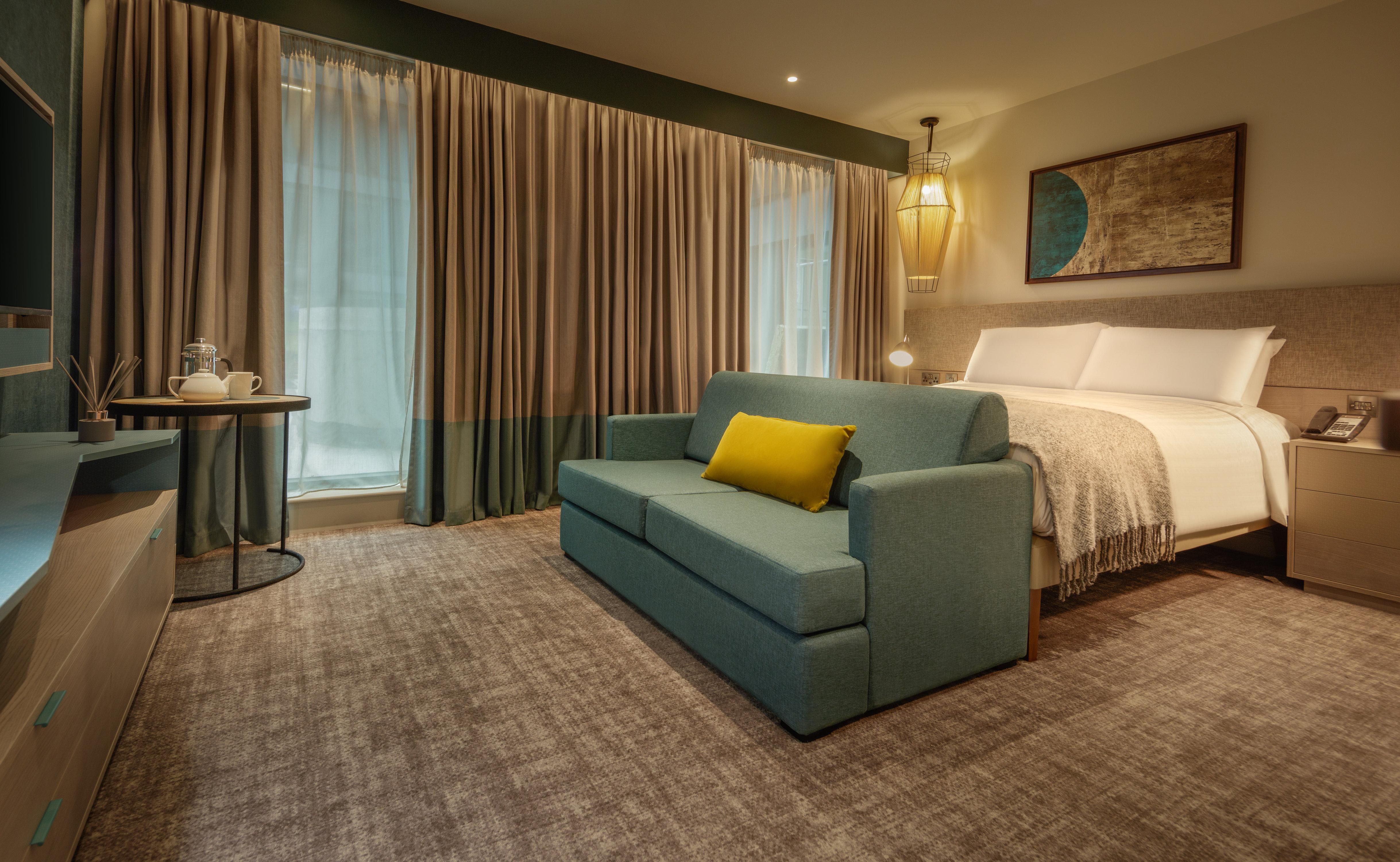 Staybridge Suites London Heathrow - Bath Road, An Ihg Aparthotel Hillingdon Esterno foto